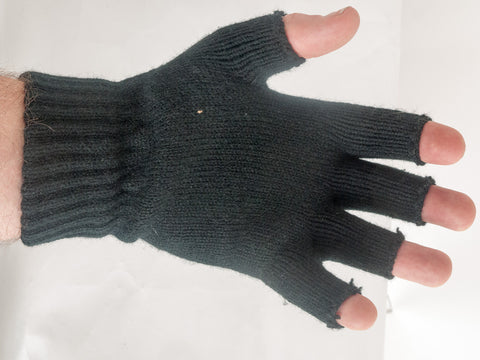 Fingerless acrylic woolly glove